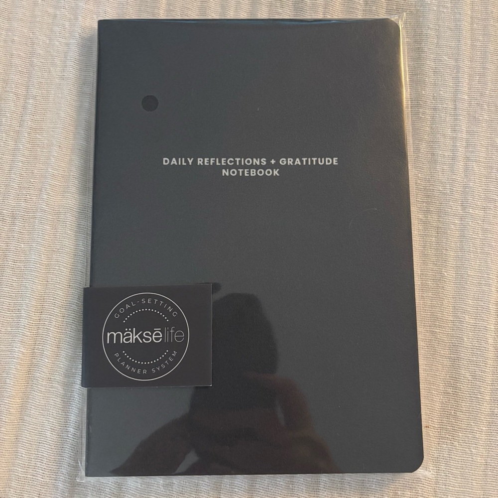 MakseLife Daily Reflections + Gratitude Notebook - Black